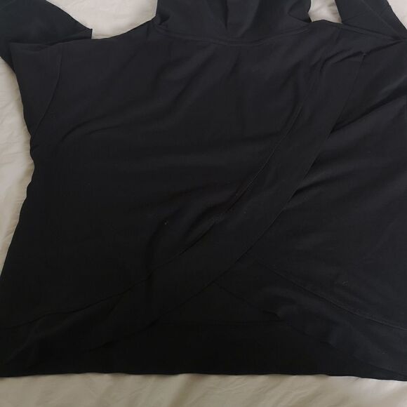 Forever 21 Ladies Pull Over Hoodie Sweater With Ruffled Back Medium Black - Picture 10 of 16